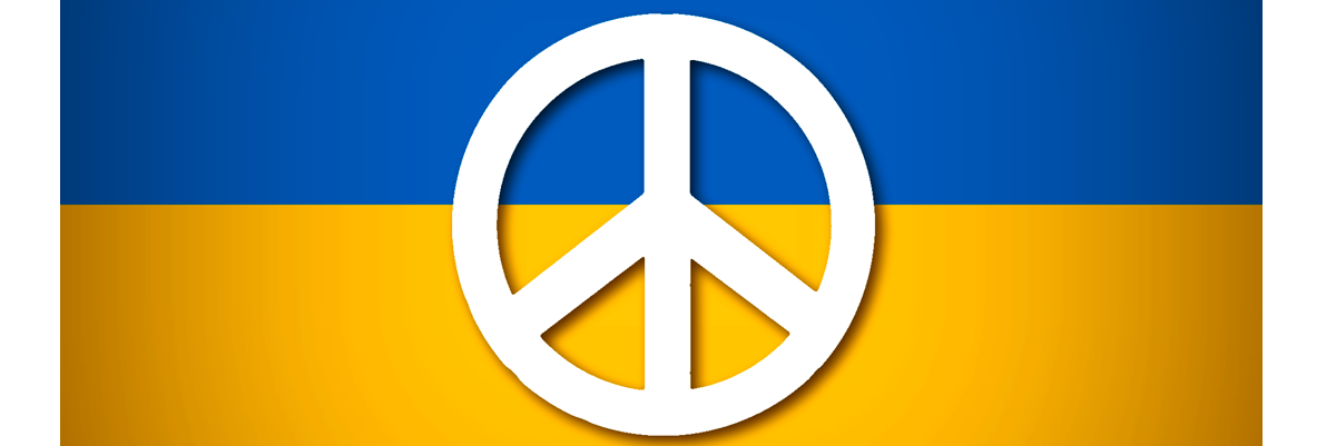 Rauhanmerkki Ukrainan lipun värisellä pohjalla. Teksti: Venäjä pois Ukrainasta 24.2. klo 16:30. Venäjän suurlähetystöllä.